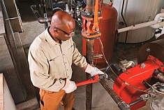 Эксплуатация ключа трубного прямого Ridgid Heavy Duty 14"