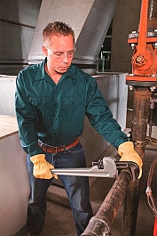 Использование алюминиевого прямого трубного ключа 10" Ridgid Aluminum Heavy Duty 810