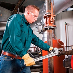 Применение алюминиевых прямых трубных ключей 10" Ridgid Aluminum Heavy Duty 810